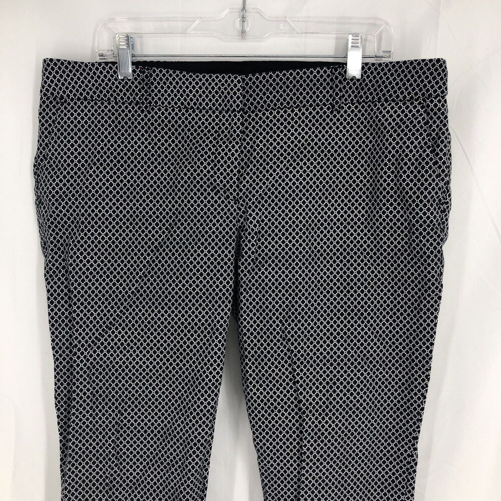 Dalia Capris Black White Geometric Tapered Crop Pants 14 (38x25)